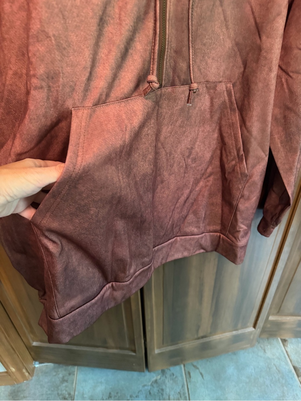 Men's Colorblock Hooded Pullover Shirt in Brown and Navy - Picture 2 of 5